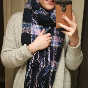 Super soft Aerie blanket scarf NWOT